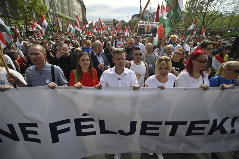 Voks 24  A Magyar Péter által meghirdetett demonstráció B